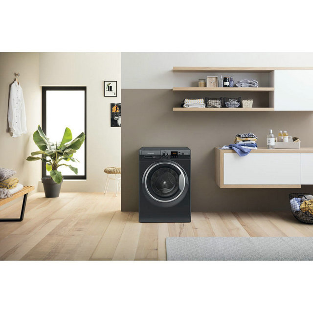 Hotpoint 9kg 1400 Spin Washing Machine NSWM945CBSUKN - Black