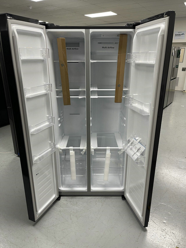 Fridgemaster American Fridge Freezer MS83430EB