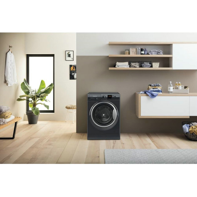 Hotpoint NSWM743UBSUKN 7kg 1400 Spin Washing Machine - Black