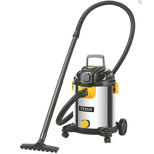 Titan TTB775VAC 1400W  Wet & Dry Vacuum 220-240V