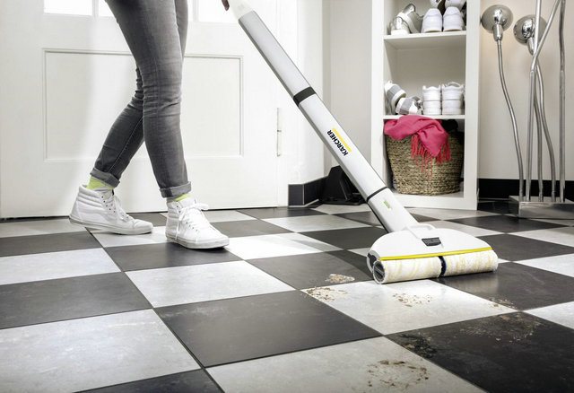 Karcher EWM 2 Cordless Electric Wipe Mop (White)