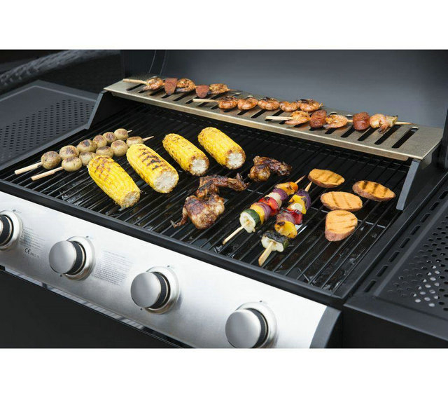 George Foreman GFGBBQ4B 4 Burner Gas BBQ