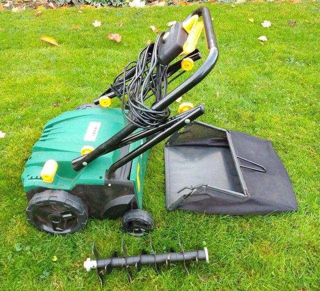 WR6002-1500 32cm Raker & Scarifier 230-240V