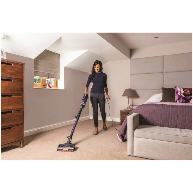 Shark HZ500UK Corded Vacuum Cleaner w/ Anti Hair Wrap